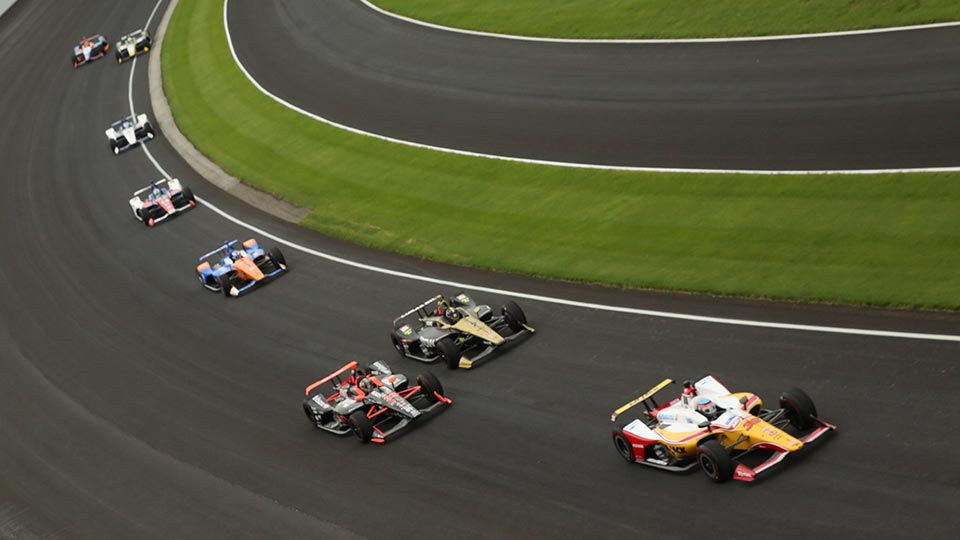 Indy cars on track